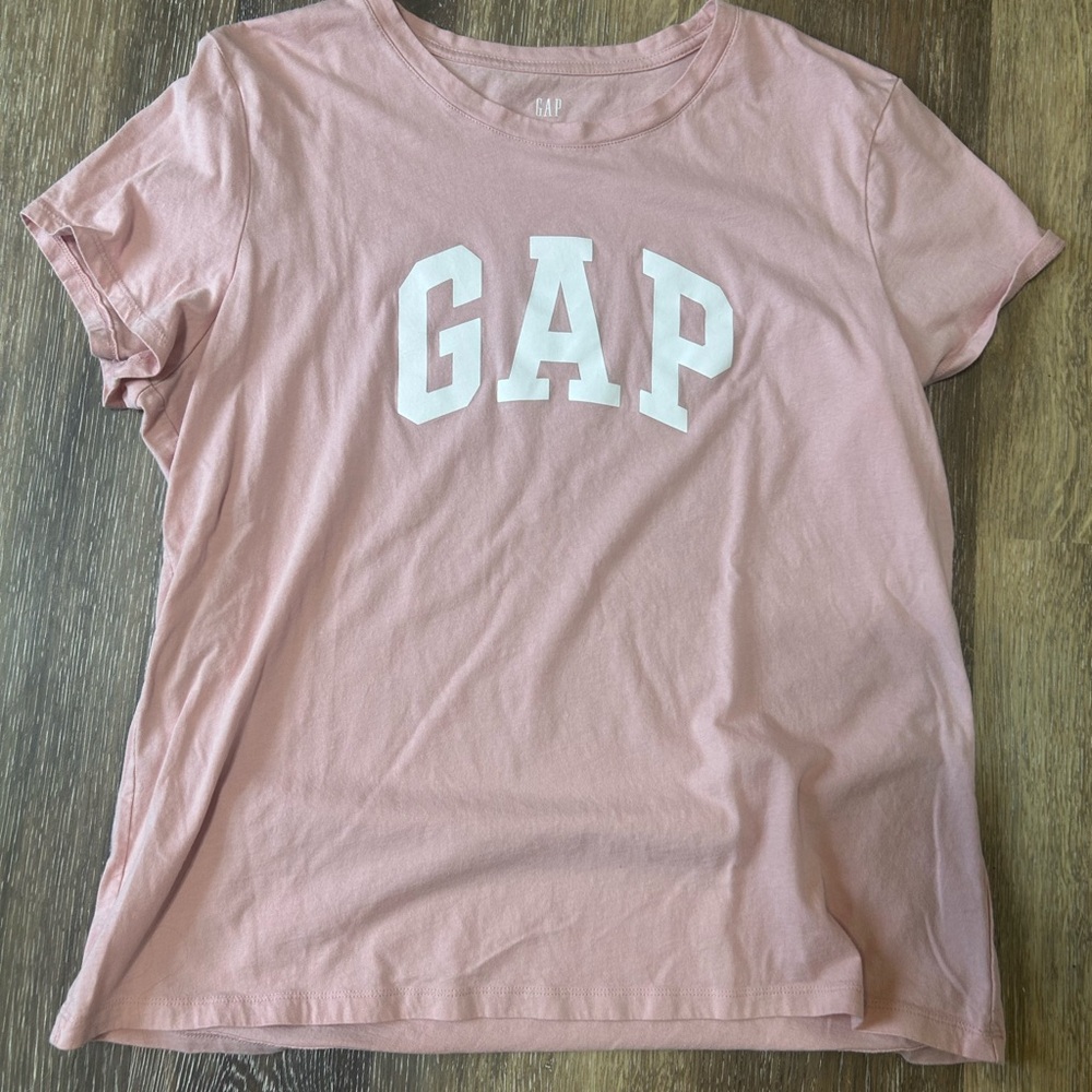 GAP Light Pink Short Sleeve Tee with White Logo-XXL